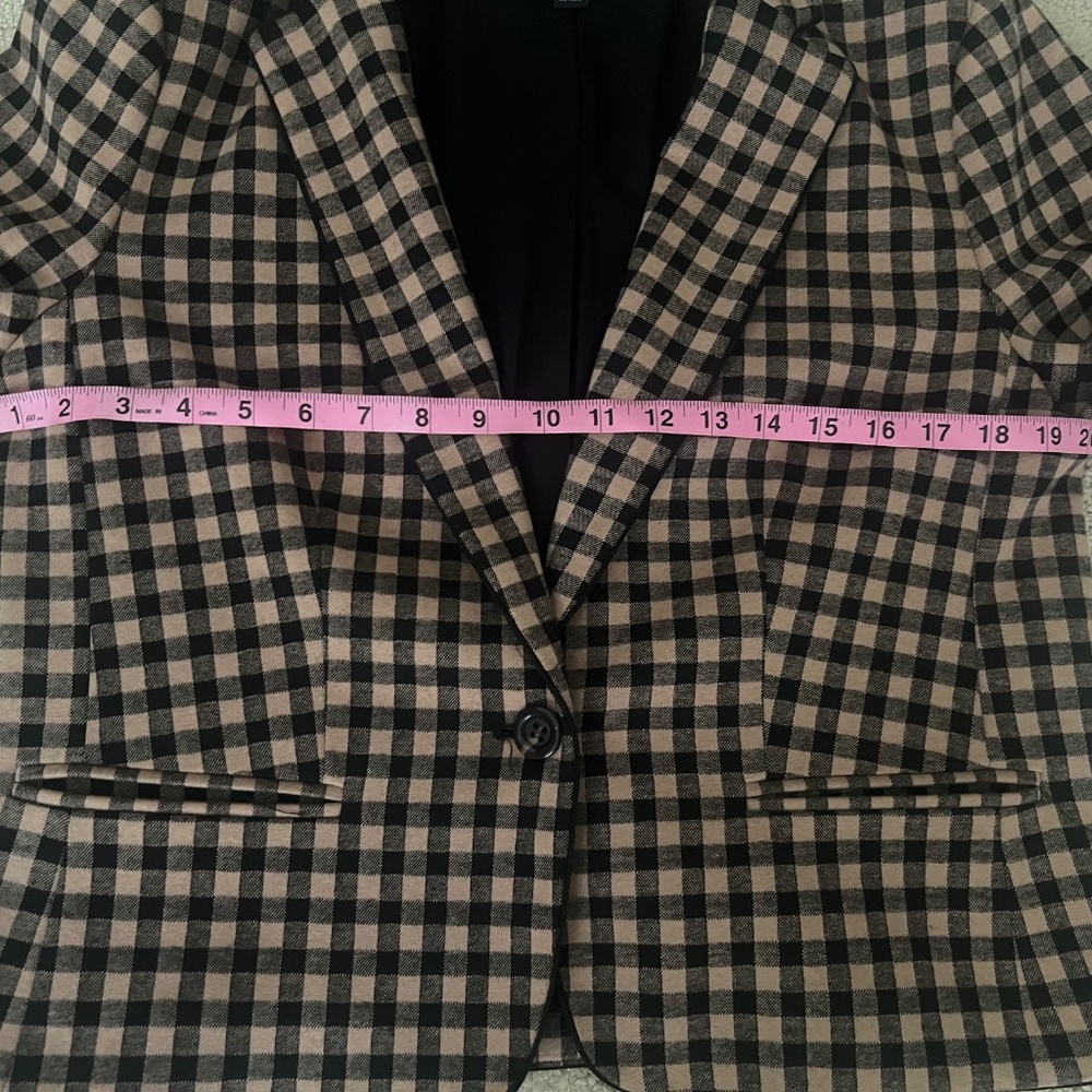 Ann Taylor Blazer - Picture 3 of 9